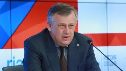 Губернатор Ленинградской области высоко оценил совет новостроек