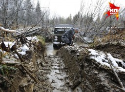 Грузовикам запретили месить грязь на областных дорогах