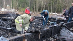 При пожаре в Ленобласти погибли трое детей 4 лет, 14 лет и 7 месяцев