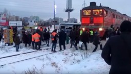 Столкновение маршрутки с тепловозом: прокуратура начала проверку